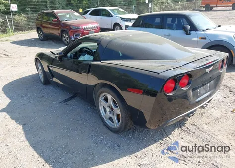 2005 Chevrolet Corvette из США, поврежденный, VIN 1G1YY24UX55124171